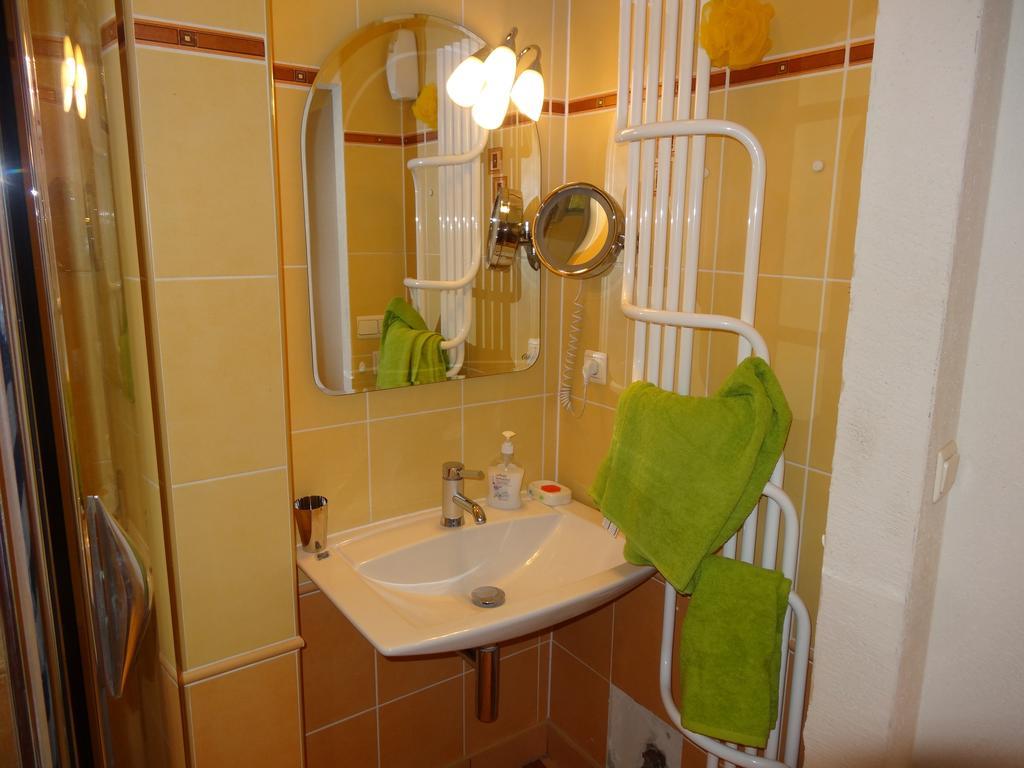 Chata Triomint Senec Rum bild